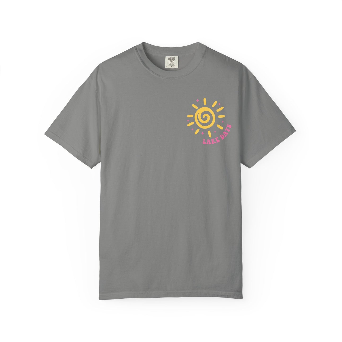 'Boat, Waves, Sun, Rays' Retro Summer Graphic Tee